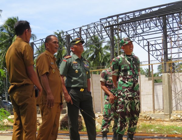 Dandim 1401/Majene Dampingi Danrem 142/Tatag Tinjau Progres KDKMP dan Lokasi Rencana Pembangunan Jembatan Gantung di Kabupaten Majene